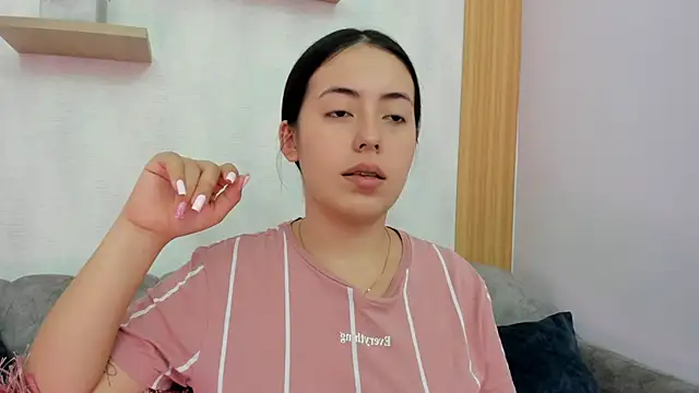Snapshot of Julietasantos__ chatting on 01.27.25 Julietasantos online show from 01.27.25