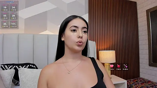Snapshot of Julietasantos__ chatting on 09.08.25 Julietasantos online show from 09.08.25