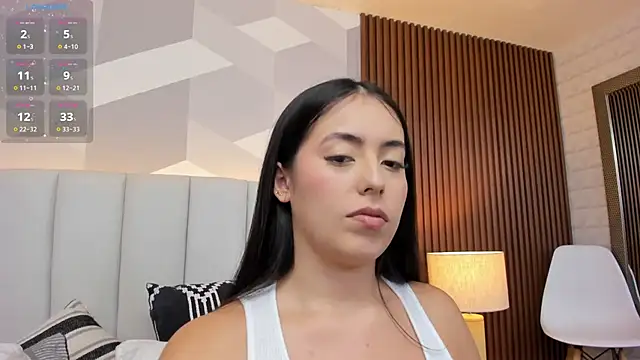 Snapshot of Julietasantos__ chatting on 10.06.25 Julietasantos online show from 10.06.25