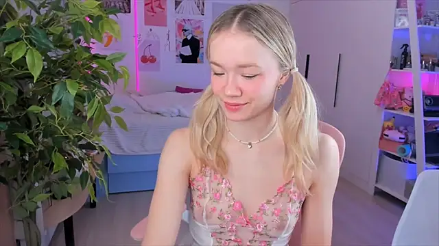 Lily Young online show from 02.06.26