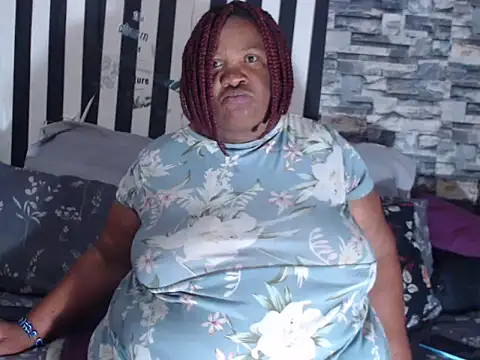 BigHotMatureXx online show from 01.16.26