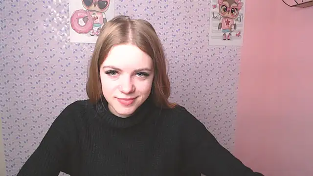 Snapshot of AliceFlirtt_ chatting on 12.21.24 AliceFlirtt online show from 12.21.24