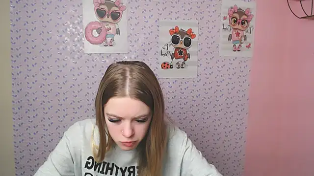 Snapshot of AliceFlirtt_ chatting on 01.09.25 AliceFlirtt online show from 01.09.25