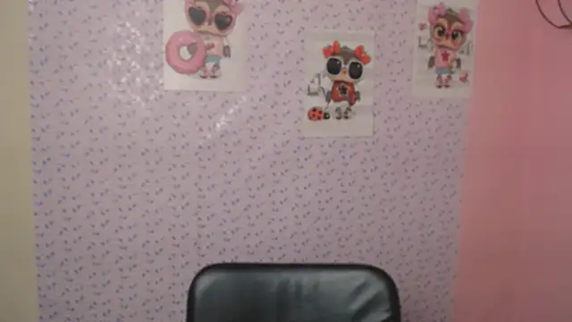 Snapshot of AliceFlirtt_ chatting on 01.14.25 AliceFlirtt online show from 01.14.25