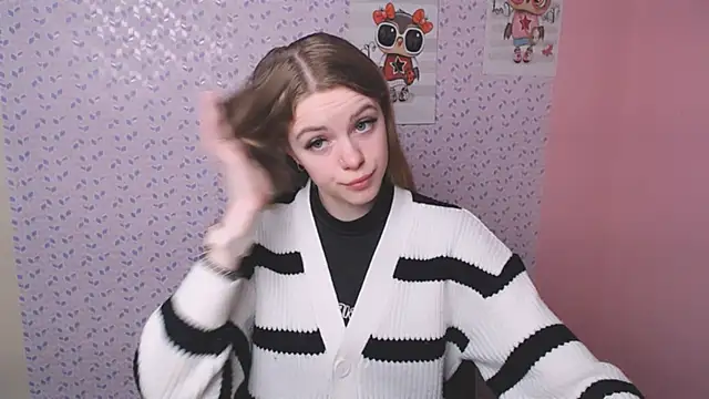 Snapshot of AliceFlirtt_ chatting on 01.20.25 AliceFlirtt online show from 01.20.25
