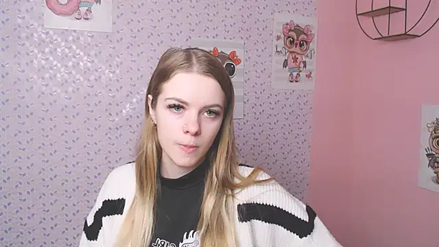 Snapshot of AliceFlirtt_ chatting on 01.20.25 AliceFlirtt online show from 01.20.25
