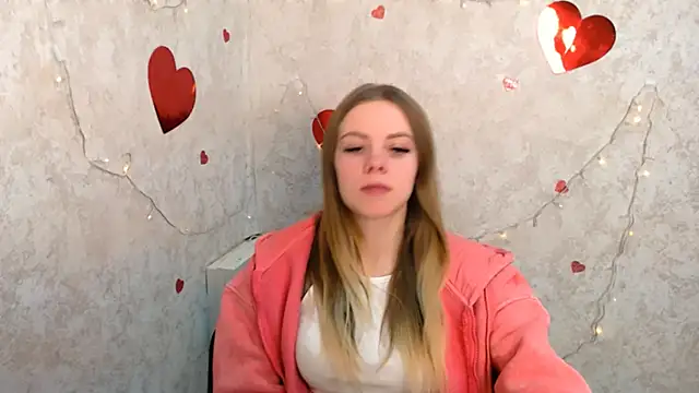 Snapshot of AliceFlirtt_ chatting on 02.24.25 AliceFlirtt online show from 02.24.25