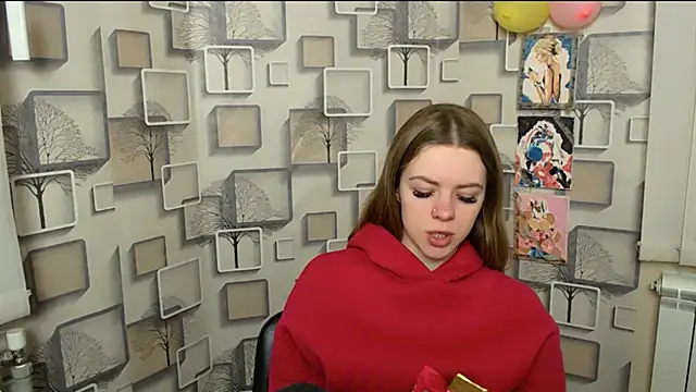 Snapshot of AliceFlirtt_ chatting on 03.01.25 AliceFlirtt online show from 03.01.25