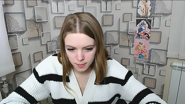 Snapshot of AliceFlirtt_ chatting on 03.10.25 AliceFlirtt online show from 03.10.25