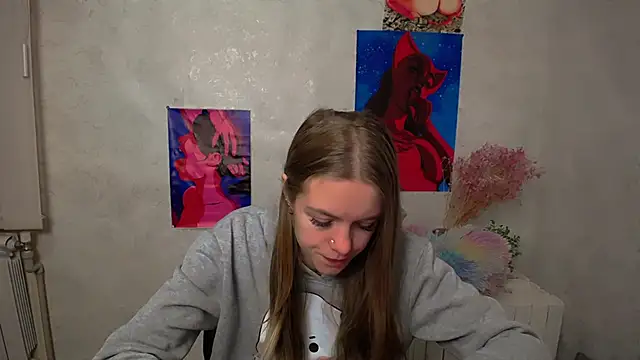 AliceFlirtt  online show from 10.21.25