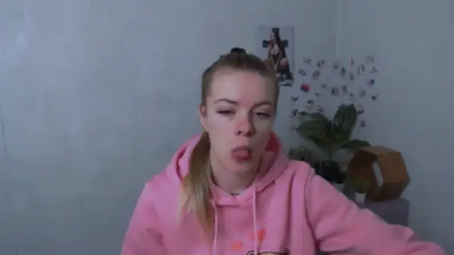 AliceFlirtt  online show from 12.01.25