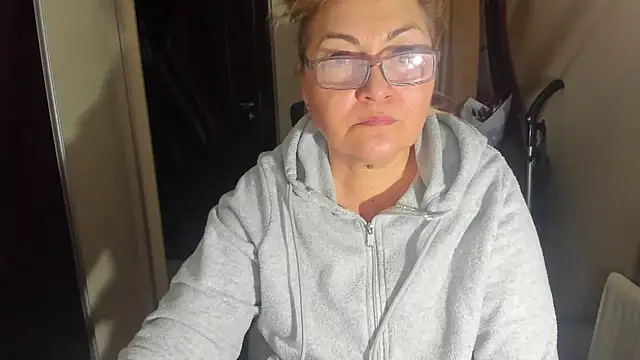 IryshAlice online show from 02.04.25