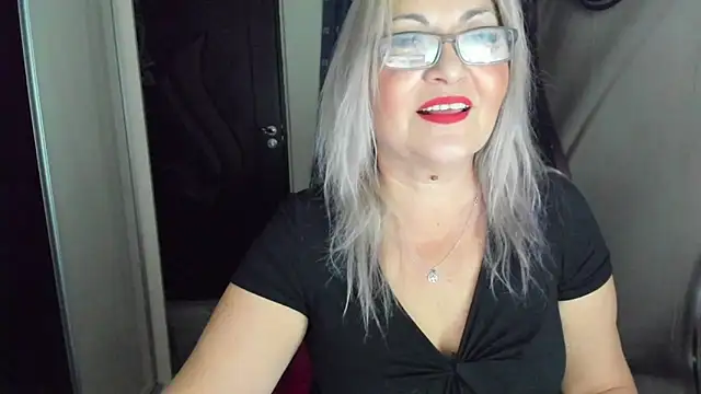 IryshAlice online show from 10.13.25