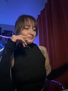 Dooubletroublee online show from 10.26.25