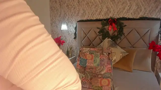 Snapshot of Lady_lacey05 chatting on 12.05.24 Lady lacey05 online show from 12.05.24