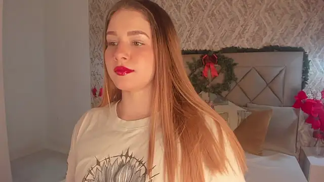 Snapshot of Lady_lacey05 chatting on 12.17.24 Lady lacey05 online show from 12.17.24