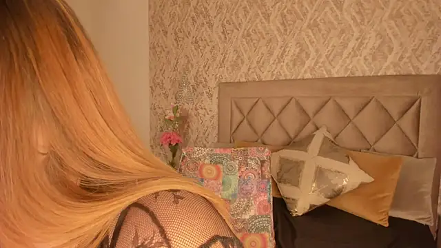 Snapshot of Lady_lacey05 chatting on 02.18.25 Lady lacey05 online show from 02.18.25