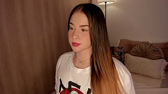 Snapshot of Lady_lacey05 chatting on 09.25.25 Lady lacey05 online show from 09.25.25