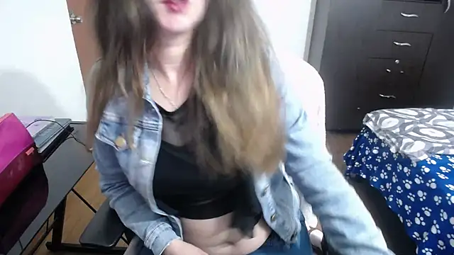 Luna girlhot  online show from 02.21.25