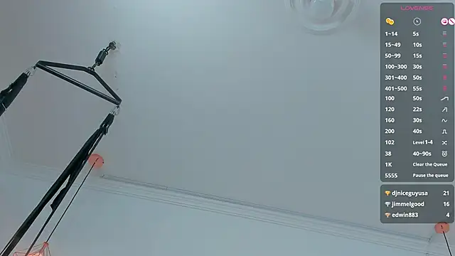 PittAndLunaa online show from 01.10.25