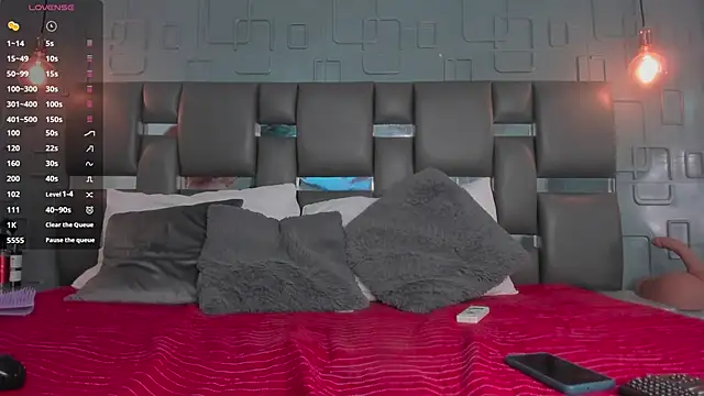 PittAndLunaa online show from 03.08.25