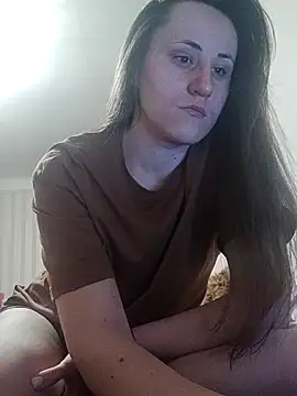 Snapshot of emeli_moon chatting on 03.16.25 emeli moon online show from 03.16.25