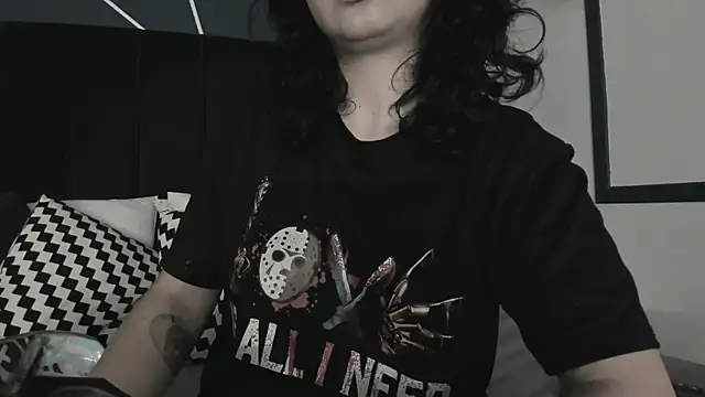 Snapshot of Adeelinee chatting on 01.10.25 Adeelinee online show from 01.10.25