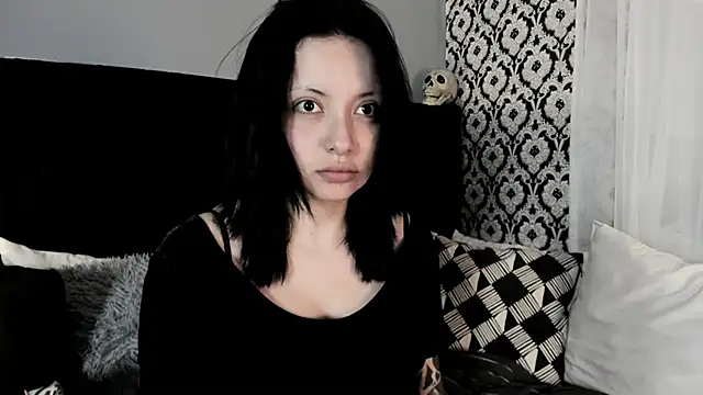 Snapshot of Adeelinee chatting on 06.27.26 Adeelinee online show from 06.27.26
