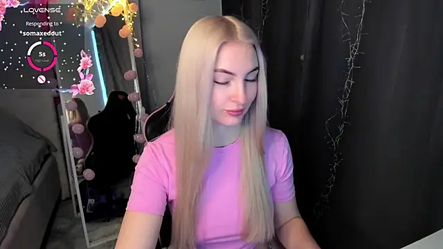 Kimmy powell online show from 04.17.26