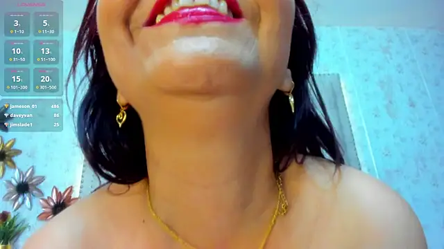 Victoriarouss- online show from 02.08.25