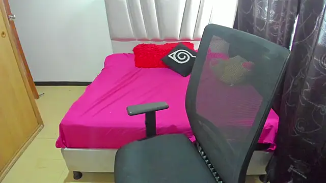 samantha  wilson online show from 10.31.25