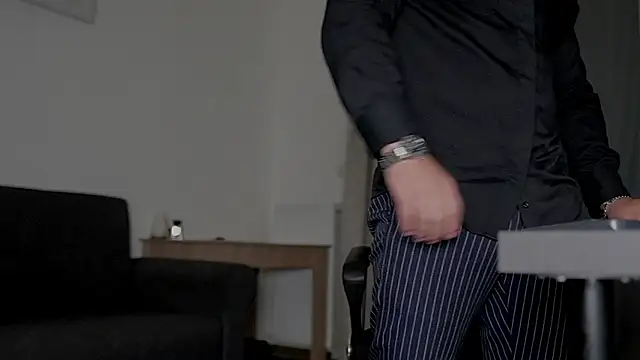 juliusmasters online show from 10.05.25