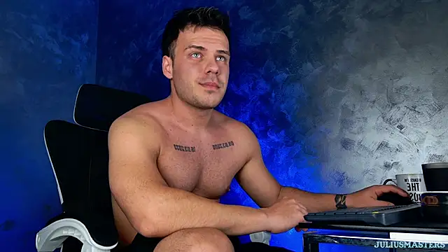 Snapshot of juliusmasters chatting on 02.03.26 juliusmasters online show from 02.03.26