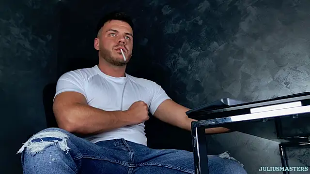 Snapshot of juliusmasters chatting on 02.07.26 juliusmasters online show from 02.07.26