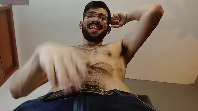 Snapshot of Mr_WhiteCock chatting on 01.30.25 Mr WhiteCock online show from 01.30.25