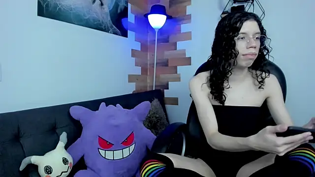 Angel Dust18 online show from 12.17.24