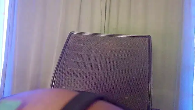 Snapshot of CallMeSima chatting on 02.18.26 CallMeSima online show from 02.18.26