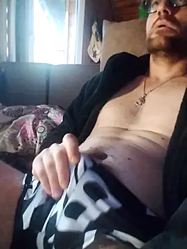 Snapshot of tomee83 chatting on 11.12.25 tomee83 online show from 11.12.25