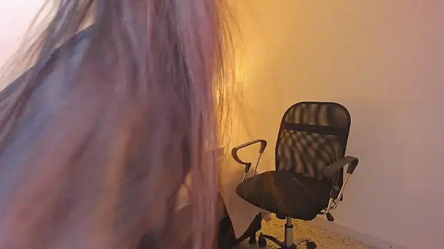 SophiaWylde online show from 01.21.25