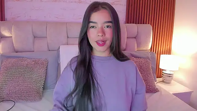 SophiaWylde online show from 12.23.25