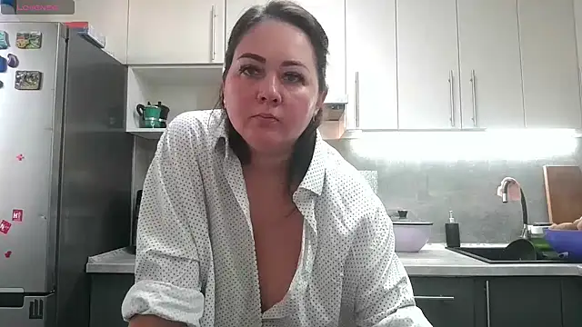 JuliaMorganss online show from 03.28.26
