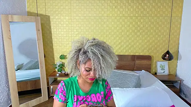 Squirter pussybomb online show from 12.03.24