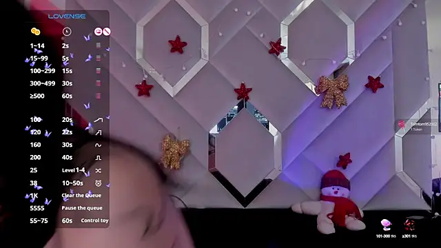 Snapshot of Sara_Foxx1 chatting on 12.23.24 Sara Foxx1 online show from 12.23.24