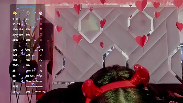 Snapshot of Sara_Foxx1 chatting on 02.14.25 Sara Foxx1 online show from 02.14.25
