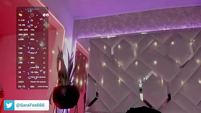 Sara Foxx1 online show from 10.20.25