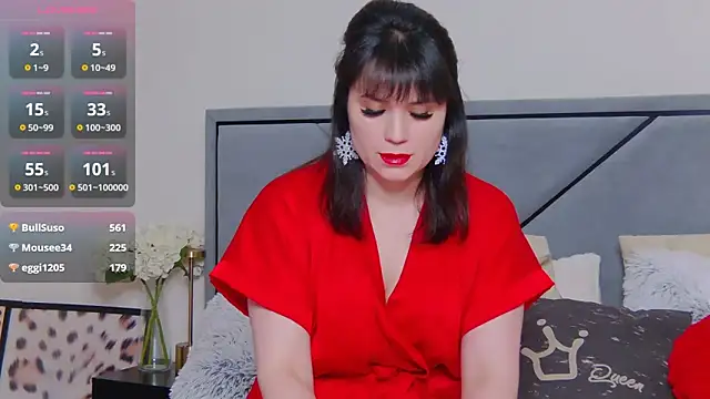 Snapshot of BellaHillss chatting on 02.08.25 BellaHillss online show from 02.08.25