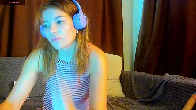 Leila purr18 online show from 10.02.25