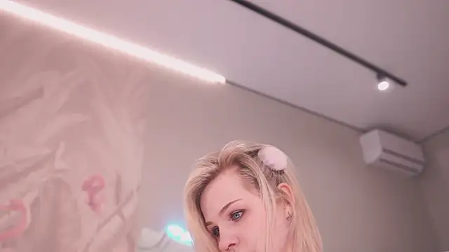 NinaMint online show from 09.30.25