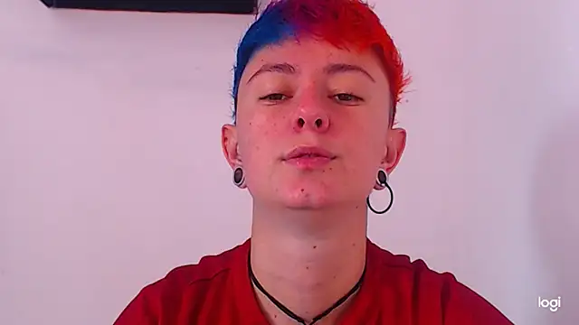 Snapshot of tomboyblue chatting on 12.12.24 tomboyblue online show from 12.12.24