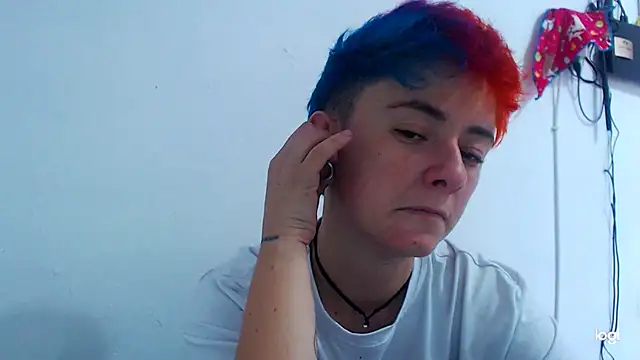 Snapshot of tomboyblue chatting on 12.17.24 tomboyblue online show from 12.17.24